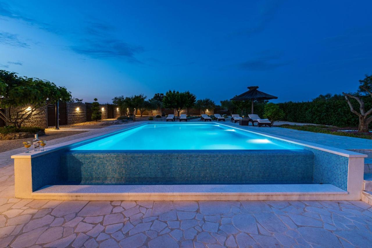 Villa Olive Garden Zadarvillas Pristeg Exterior foto